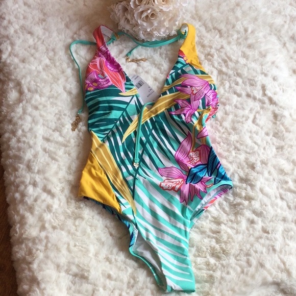 🆕Trina Turk Terra Nostra Plunging Neckline Swimsuit - Picture 4 of 8